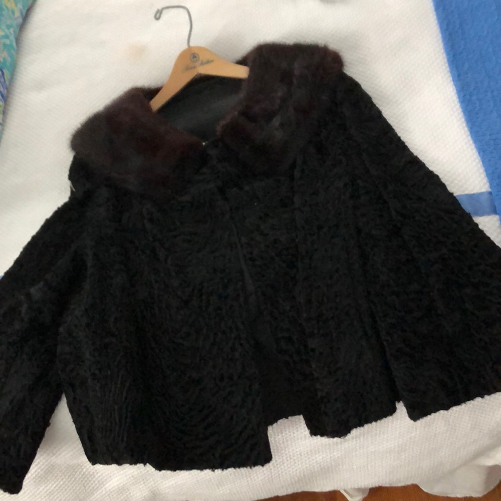 Vintage black lambs wool jacket fur collar stole